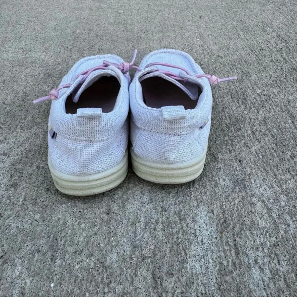 Toddler Casual White and Pink Shoes - Size 9 - Excellent Condition‎